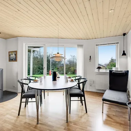 Ensio - 300m To The Fjord By Interhome *